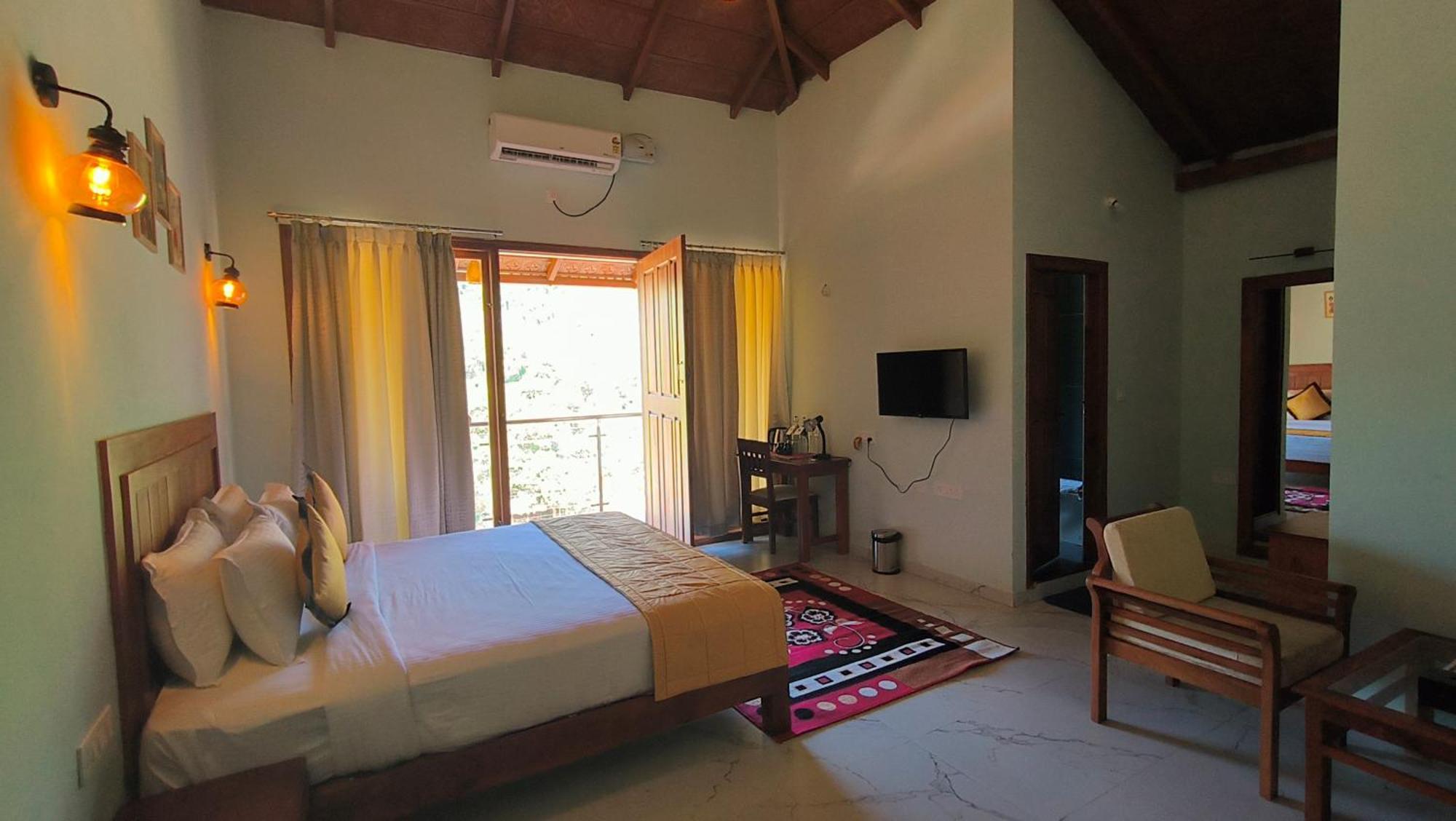 Hill Crest Resort - Coorg 마디케리 외부 사진