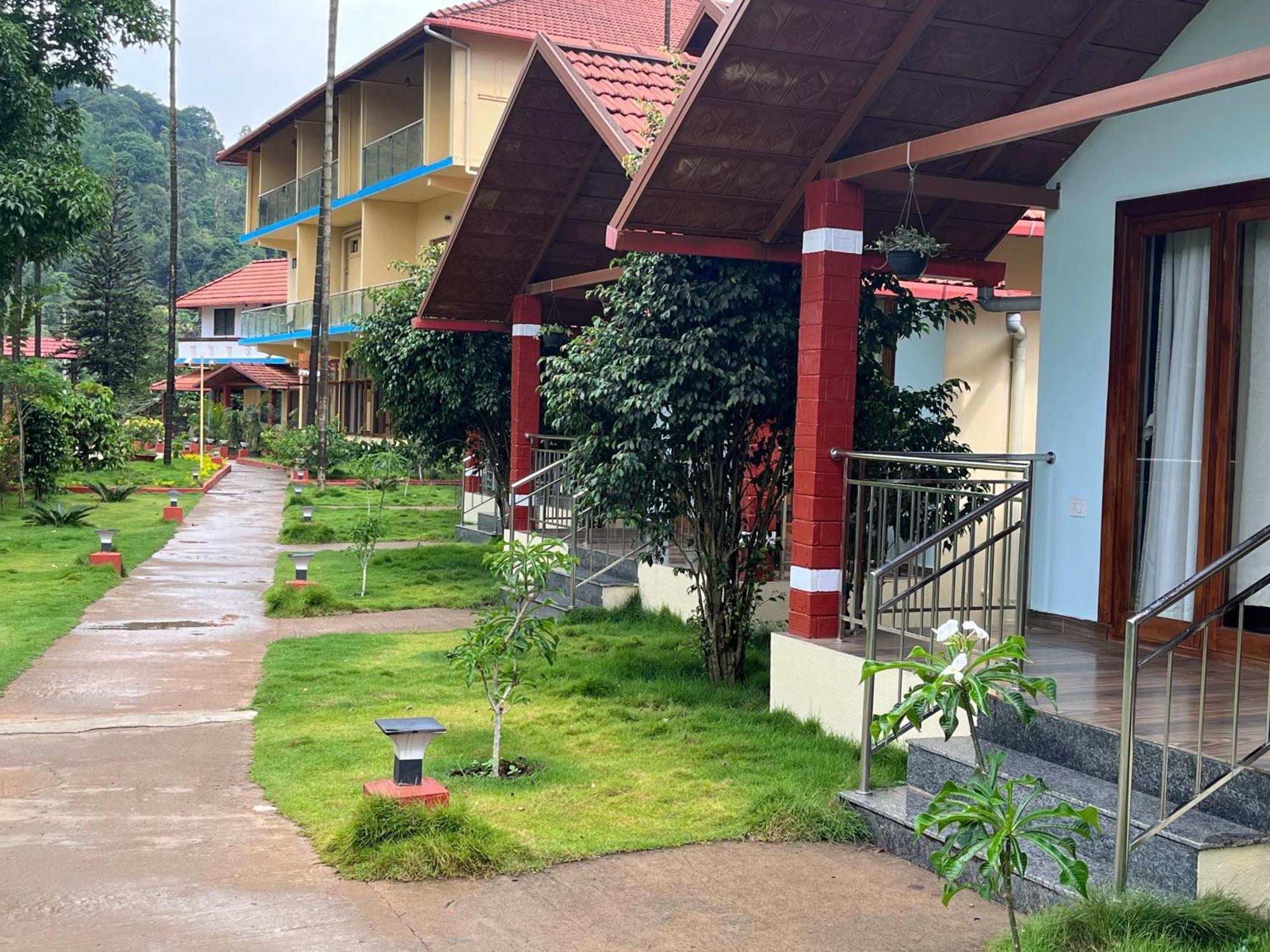 Hill Crest Resort - Coorg 마디케리 외부 사진
